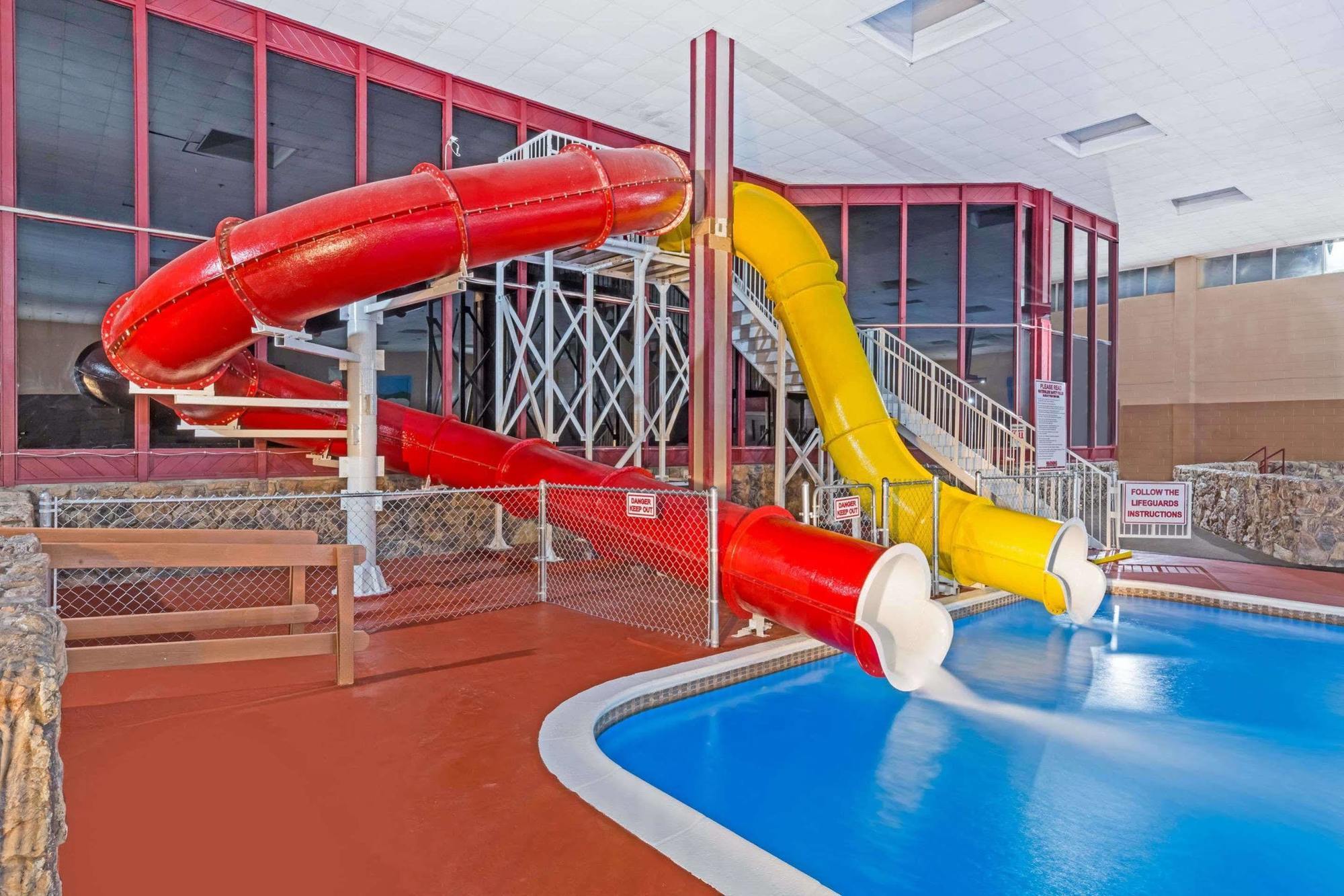 Ramada By Wyndham Medford Hotel & Conference Center المظهر الخارجي الصورة